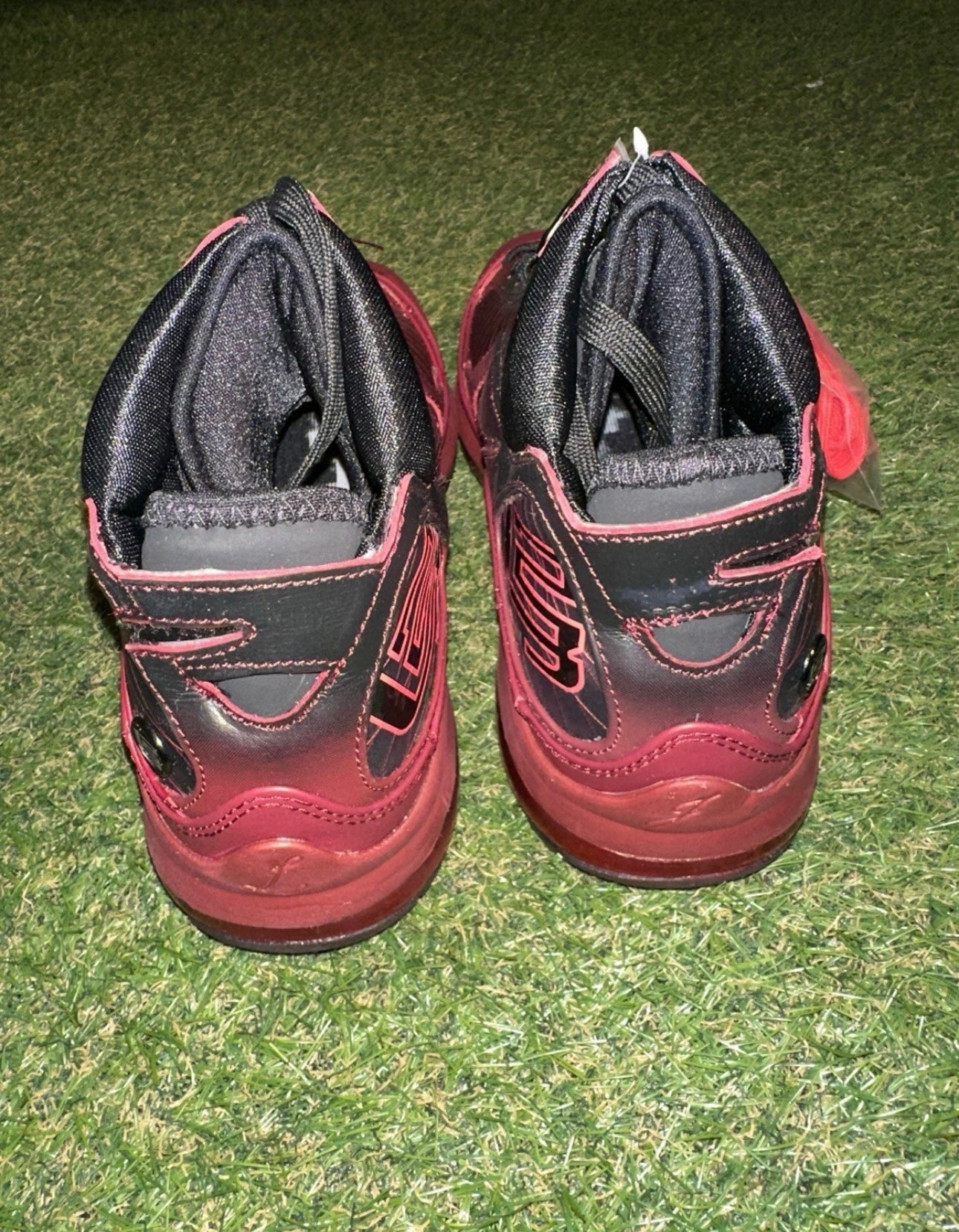 Nike Air Max LeBron 7 Retro Christmas