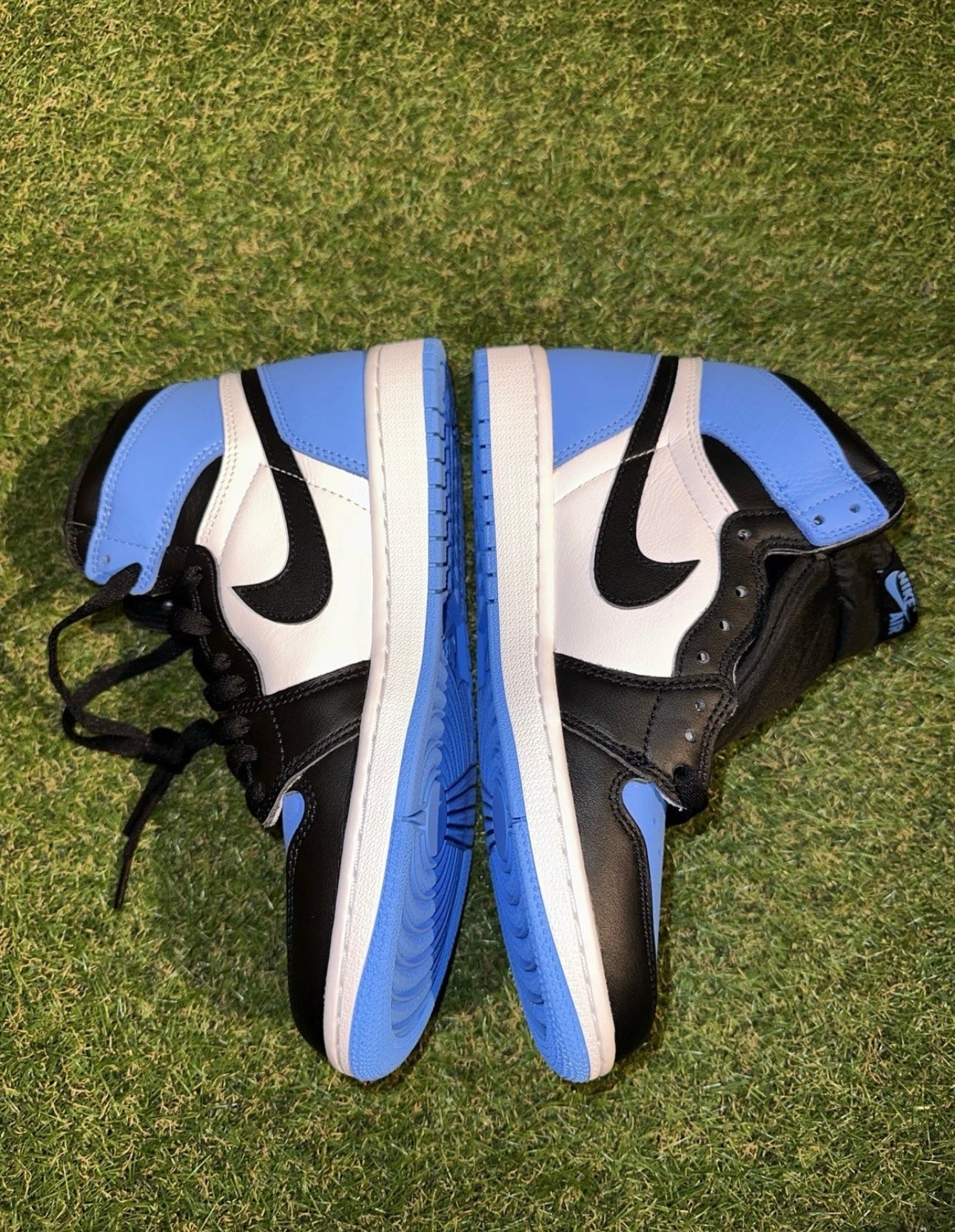 Jordan 1 UNC Toe