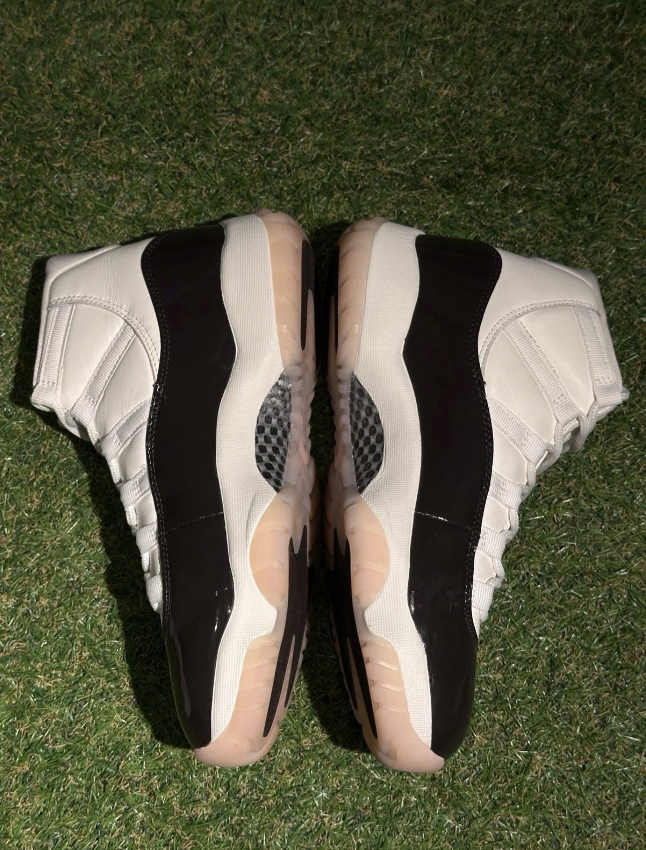 Jordan 11 Retro Neapolitan