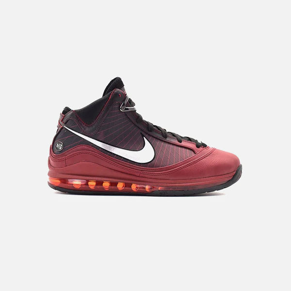 Nike Air Max LeBron 7 Retro Christmas