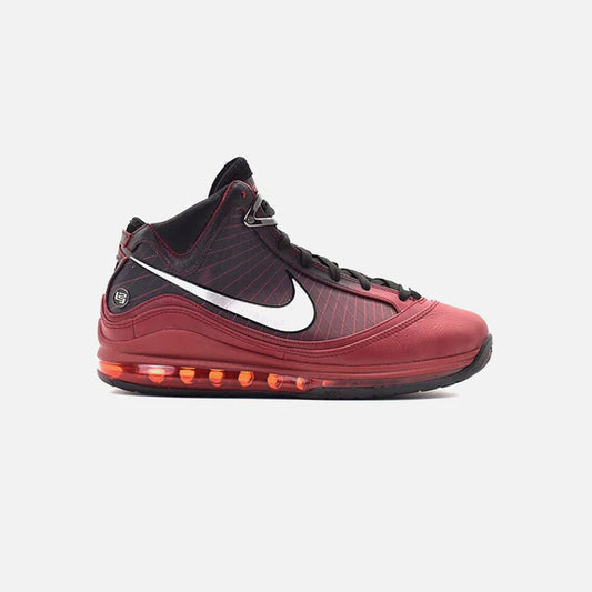 Nike Air Max LeBron 7 Retro Christmas